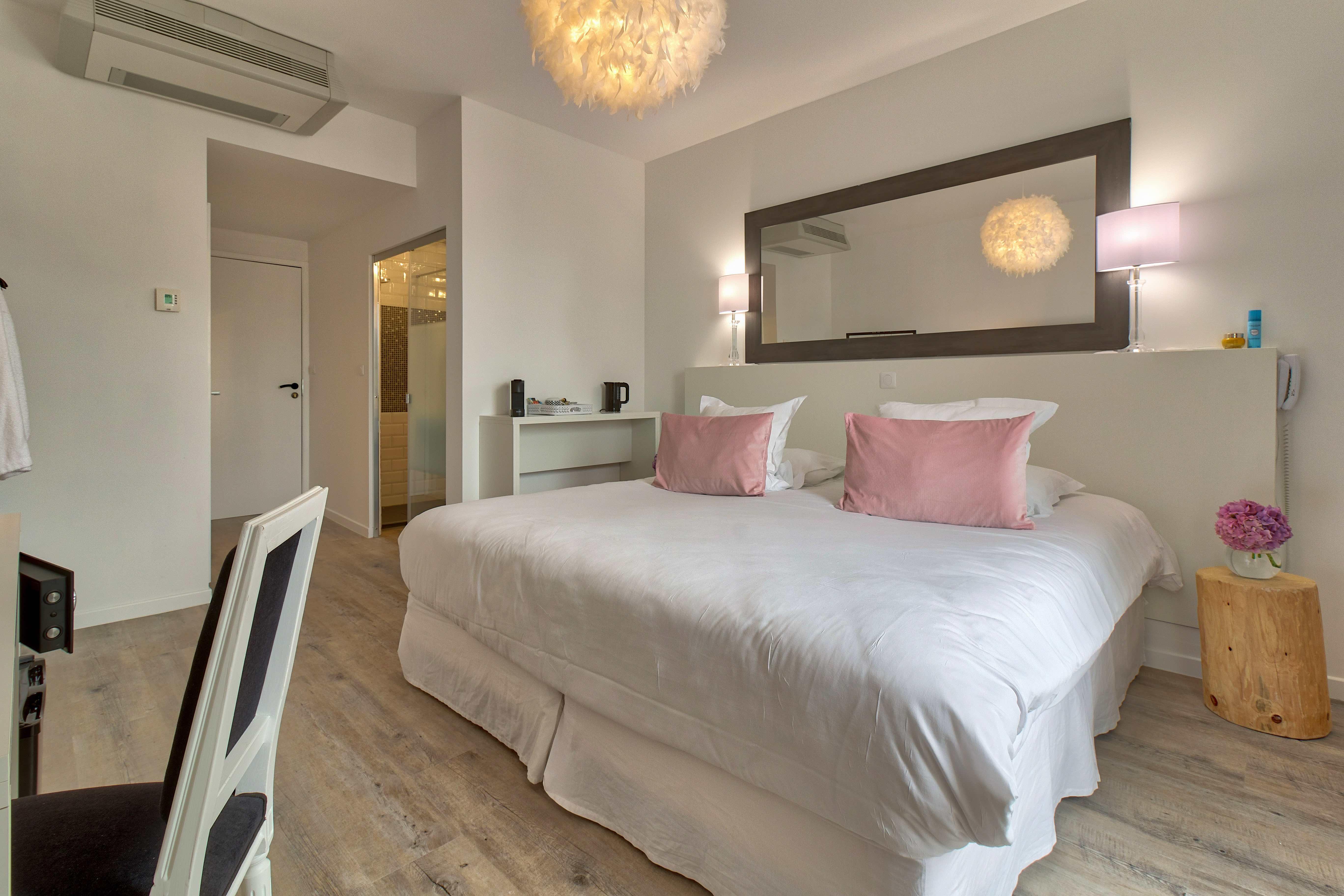 Belfry & Spa By Ligne St Barth Лурд Екстер'єр фото A room at the hotel